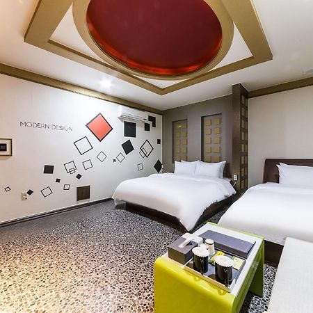 Millennium Hotel Коян Екстер'єр фото