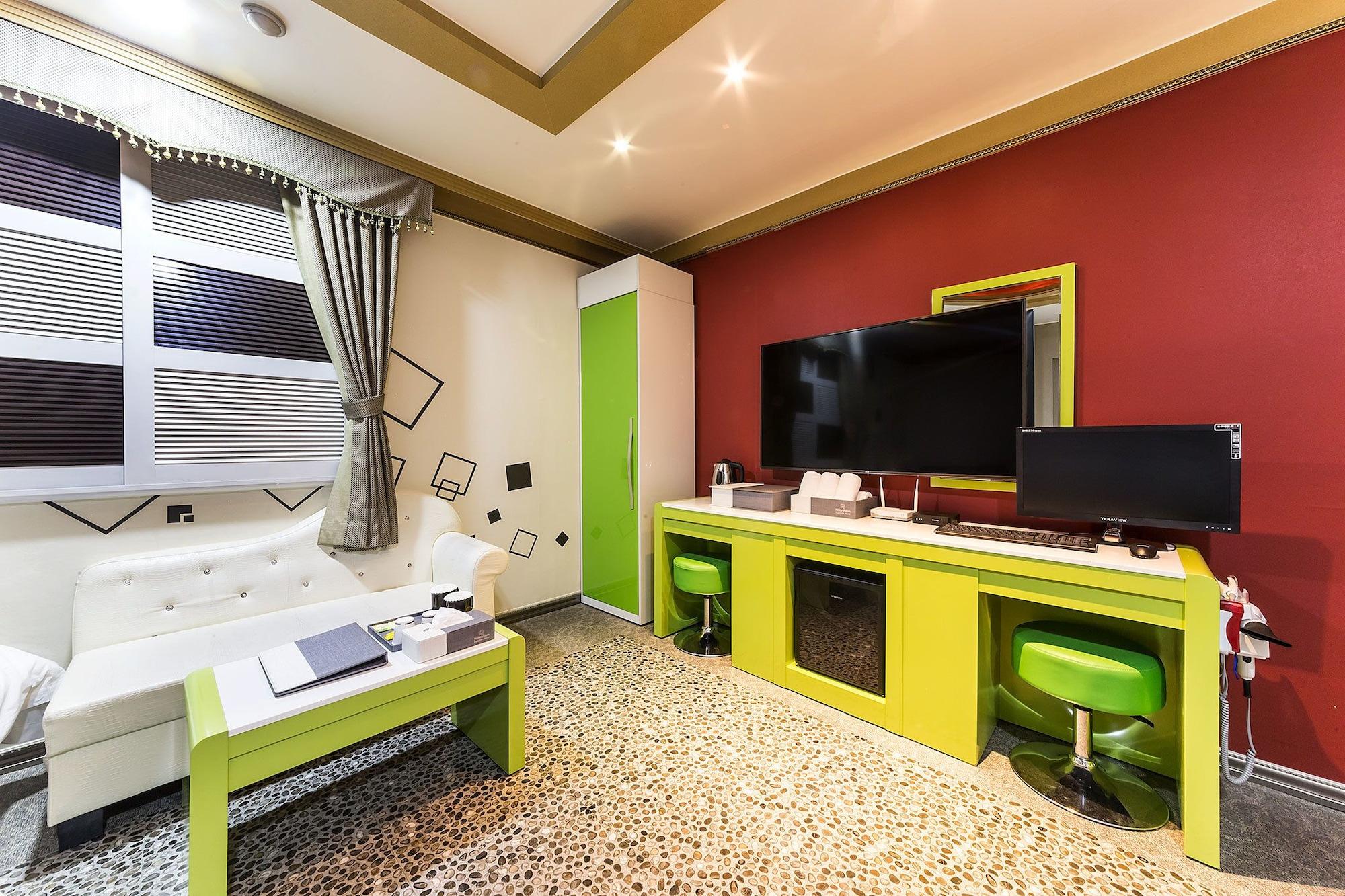 Millennium Hotel Коян Екстер'єр фото