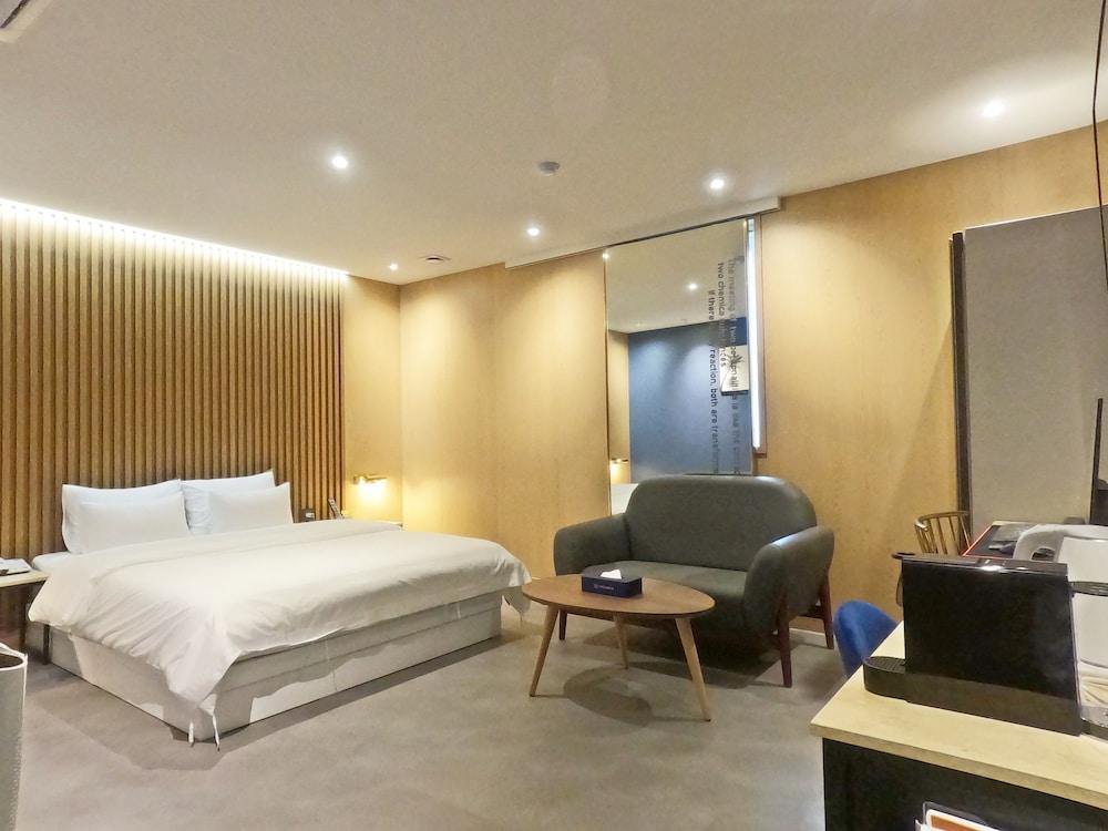 Millennium Hotel Коян Екстер'єр фото